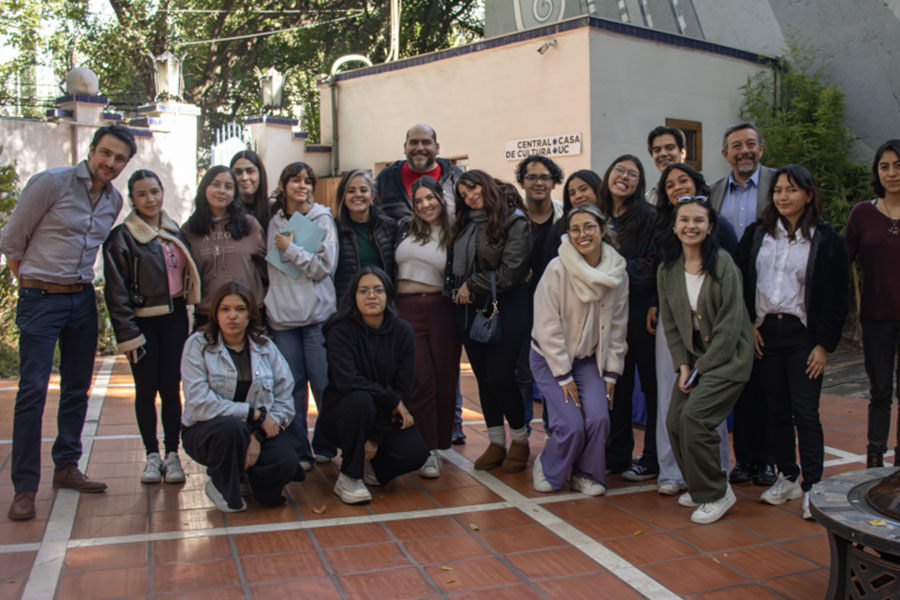 COMUNICAMENTE ORGANIZADO POR COMUNICACIÓN ORGANIZACIONAL UC