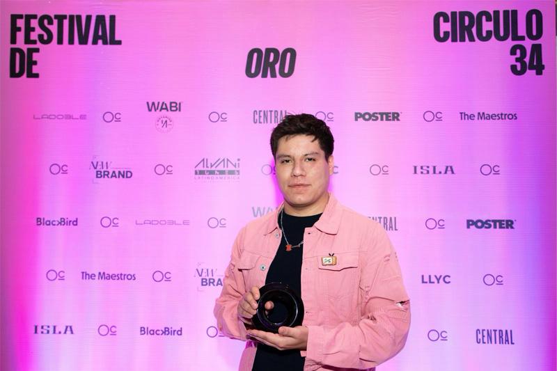 ARMANDO ROSALES, PREMIO EN EL CÍRCULO DE ORO DEL CÍRCULO CREATIVO DE MÉXICO